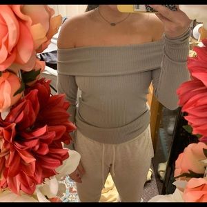 Off the shoulder long sleeve